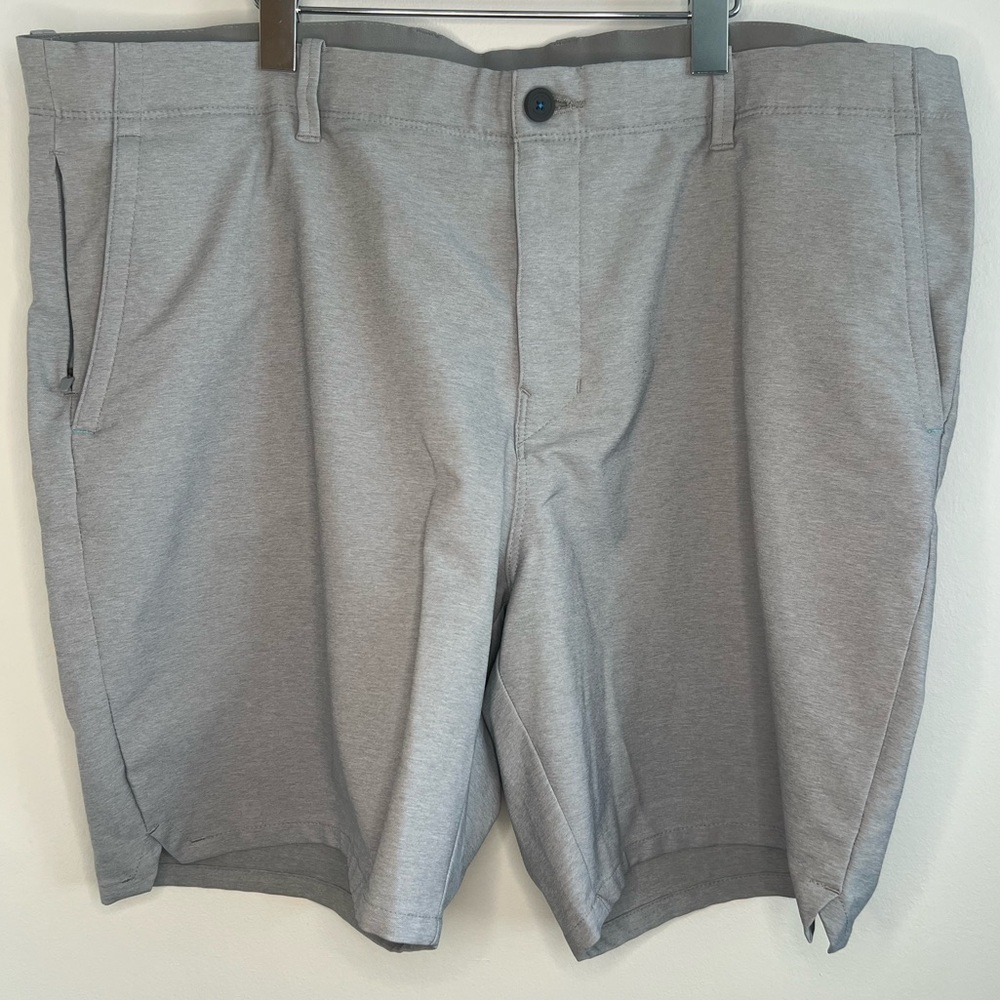 Tommy Bahama men’s shorts size 42 gray